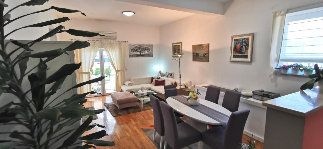 Apartman Kapovic Kaštela Eksteriør billede