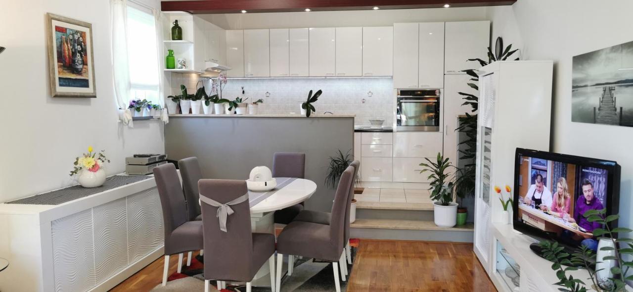 Apartman Kapovic Kaštela Eksteriør billede