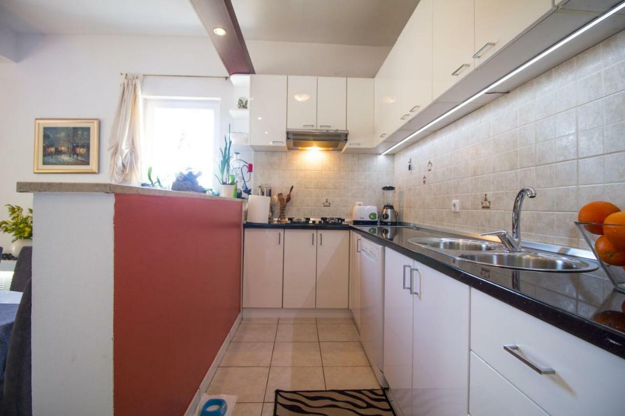 Apartman Kapovic Kaštela Eksteriør billede